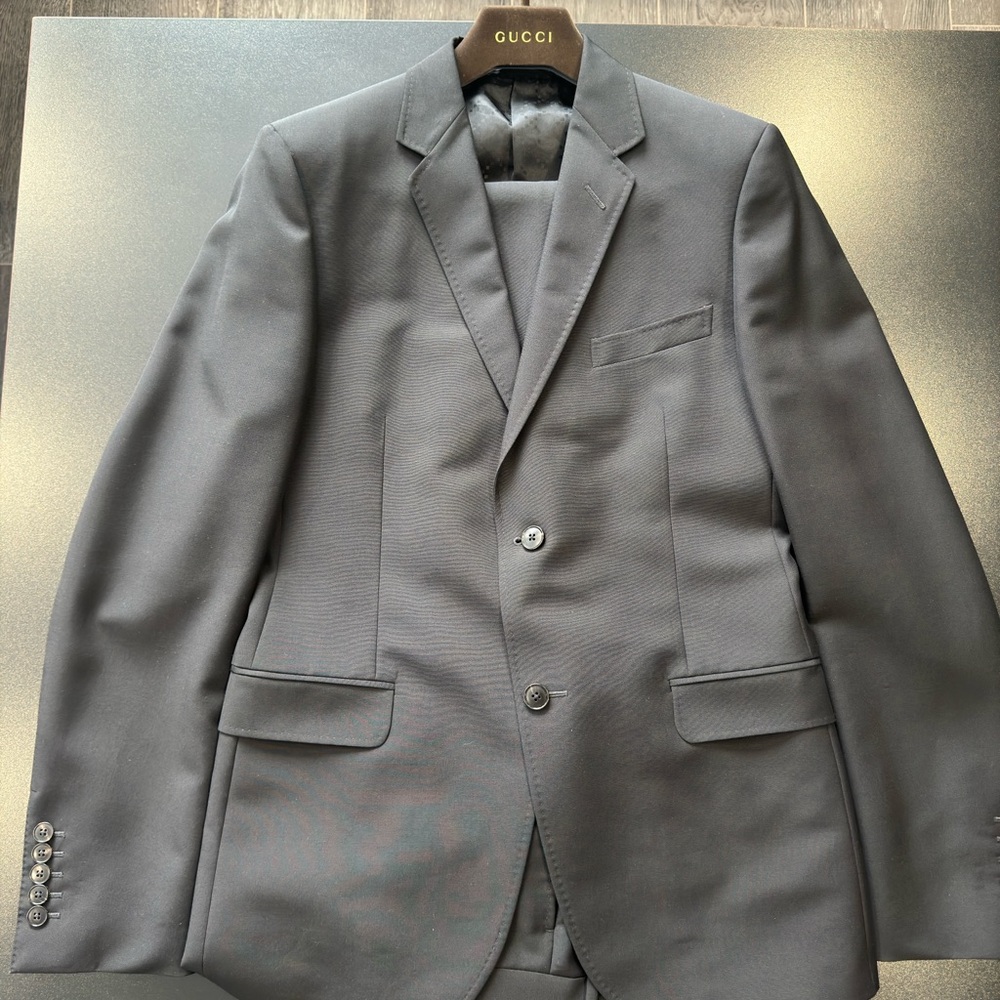 Gucci Gray Modern Cut Suit